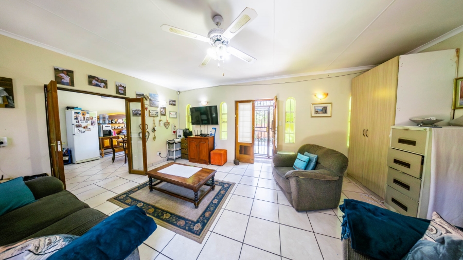 7 Bedroom Property for Sale in Eldoraigne Gauteng