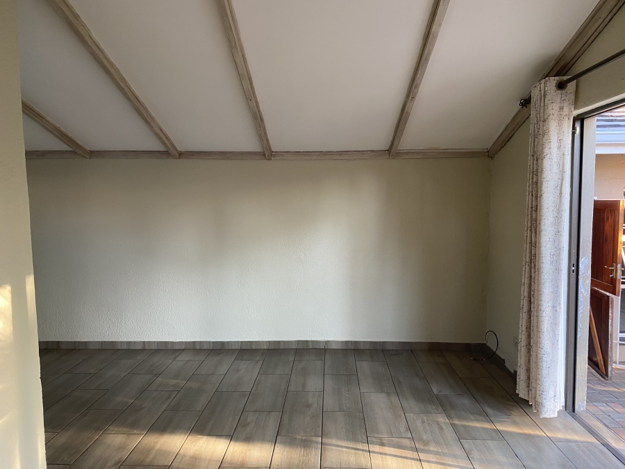 4 Bedroom Property for Sale in Farrarmere Gauteng