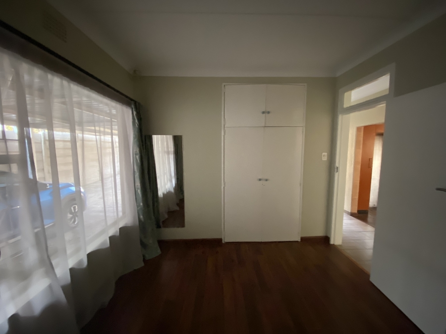 4 Bedroom Property for Sale in Farrarmere Gauteng