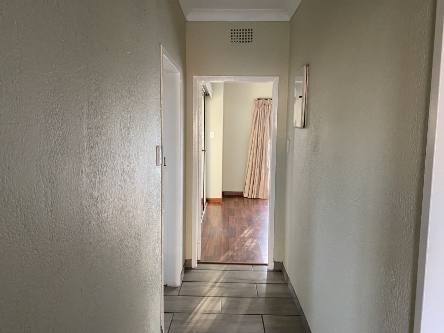 4 Bedroom Property for Sale in Farrarmere Gauteng