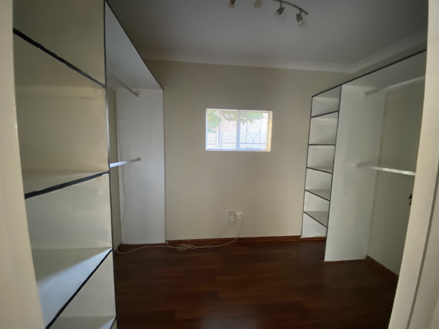 4 Bedroom Property for Sale in Farrarmere Gauteng