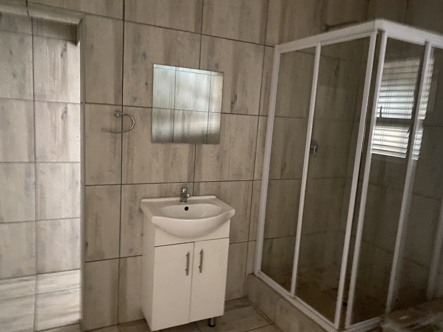 4 Bedroom Property for Sale in Farrarmere Gauteng