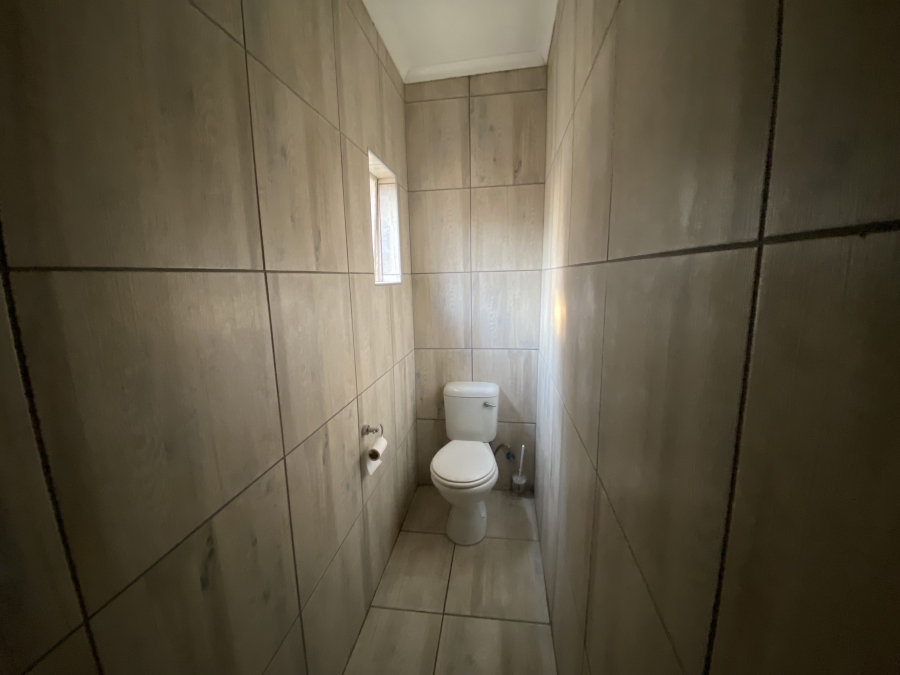 4 Bedroom Property for Sale in Farrarmere Gauteng