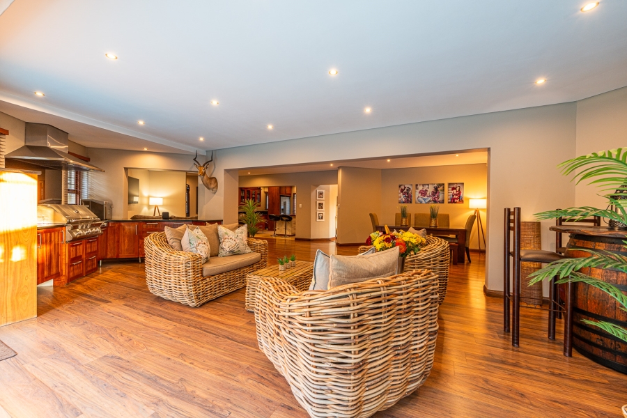 4 Bedroom Property for Sale in Little Falls Gauteng