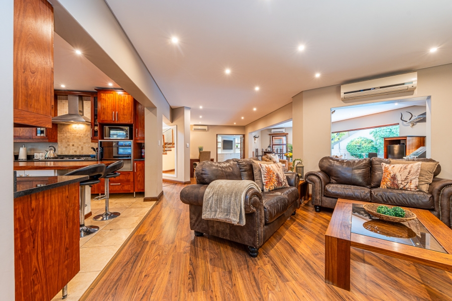 4 Bedroom Property for Sale in Little Falls Gauteng