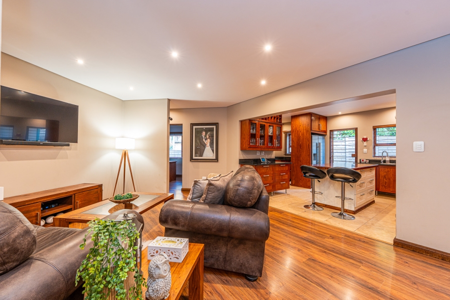 4 Bedroom Property for Sale in Little Falls Gauteng