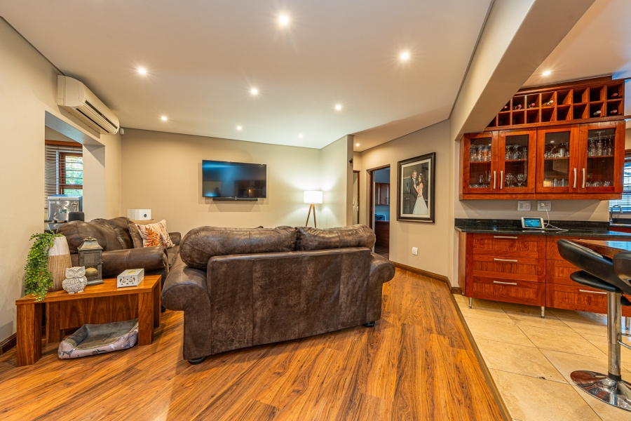 4 Bedroom Property for Sale in Little Falls Gauteng