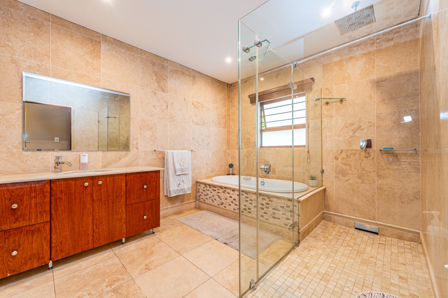 4 Bedroom Property for Sale in Little Falls Gauteng