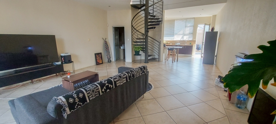 2 Bedroom Property for Sale in Melville Gauteng
