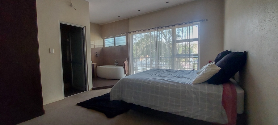2 Bedroom Property for Sale in Melville Gauteng