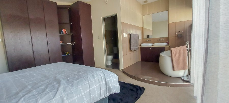 2 Bedroom Property for Sale in Melville Gauteng