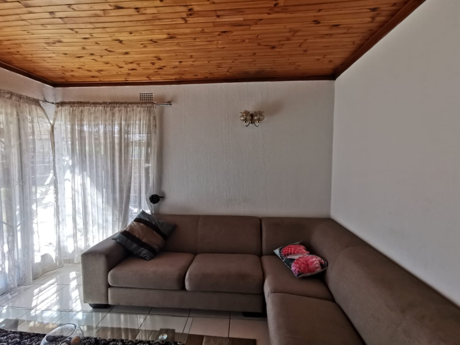 3 Bedroom Property for Sale in Brackenhurst Gauteng
