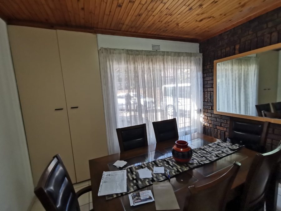 3 Bedroom Property for Sale in Brackenhurst Gauteng