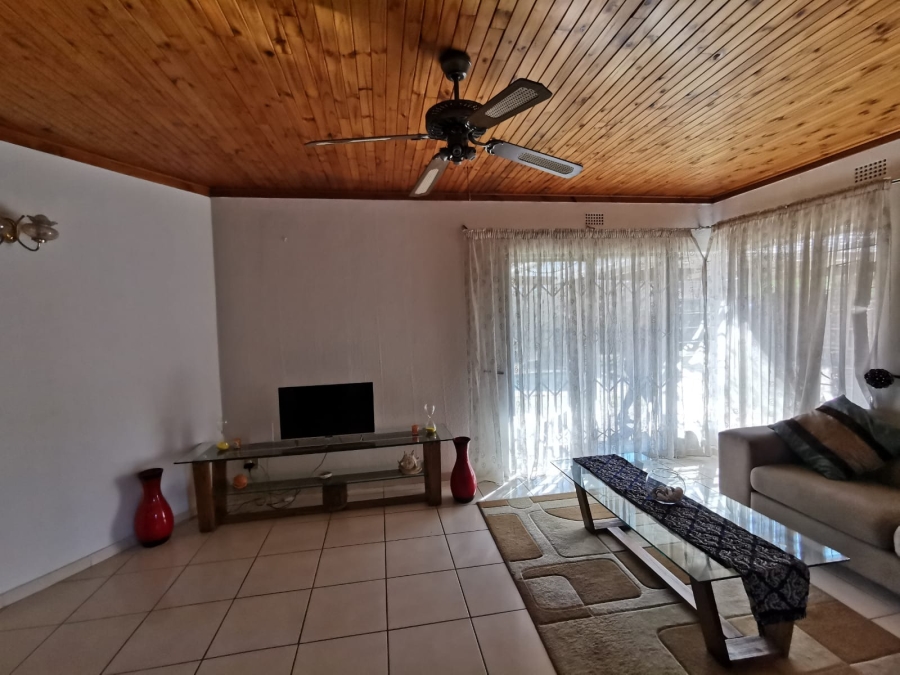 3 Bedroom Property for Sale in Brackenhurst Gauteng
