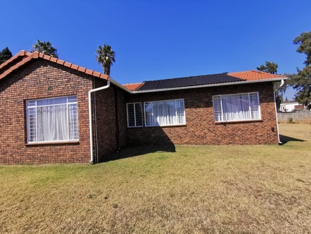 3 Bedroom Property for Sale in Brackenhurst Gauteng