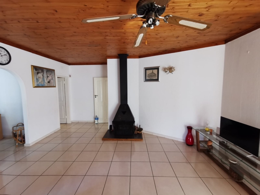 3 Bedroom Property for Sale in Brackenhurst Gauteng