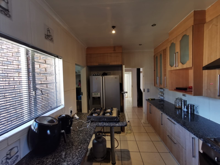 3 Bedroom Property for Sale in Brackenhurst Gauteng
