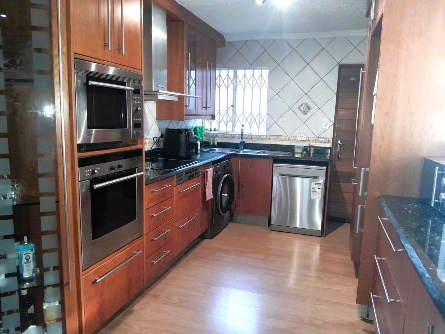2 Bedroom Property for Sale in President Park Gauteng