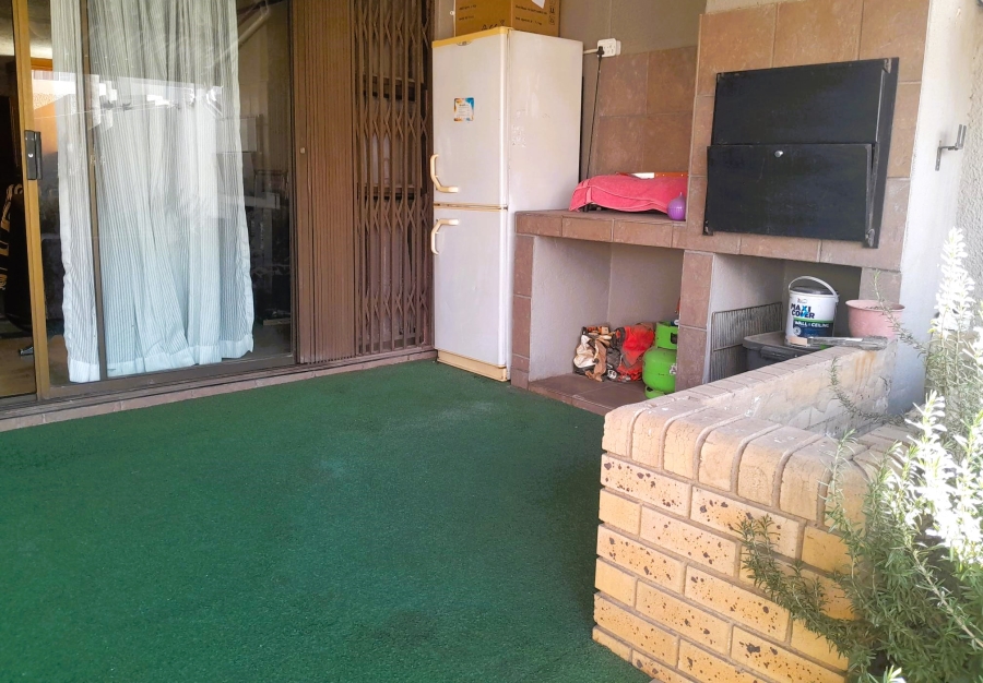 2 Bedroom Property for Sale in President Park Gauteng