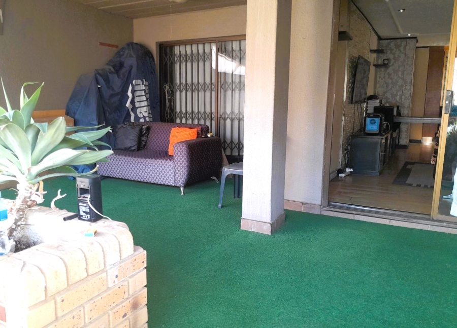 2 Bedroom Property for Sale in President Park Gauteng