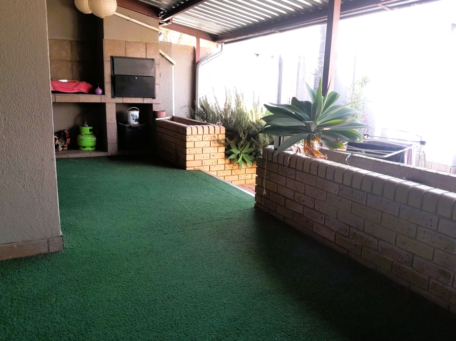 2 Bedroom Property for Sale in President Park Gauteng