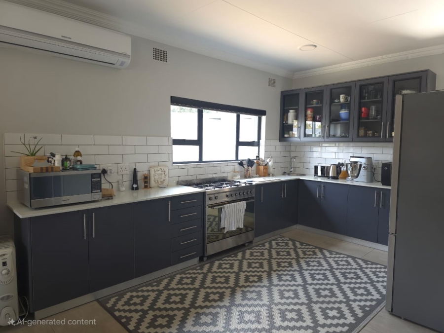 3 Bedroom Property for Sale in Waverley Gauteng