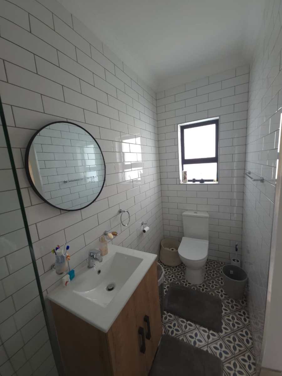 3 Bedroom Property for Sale in Waverley Gauteng