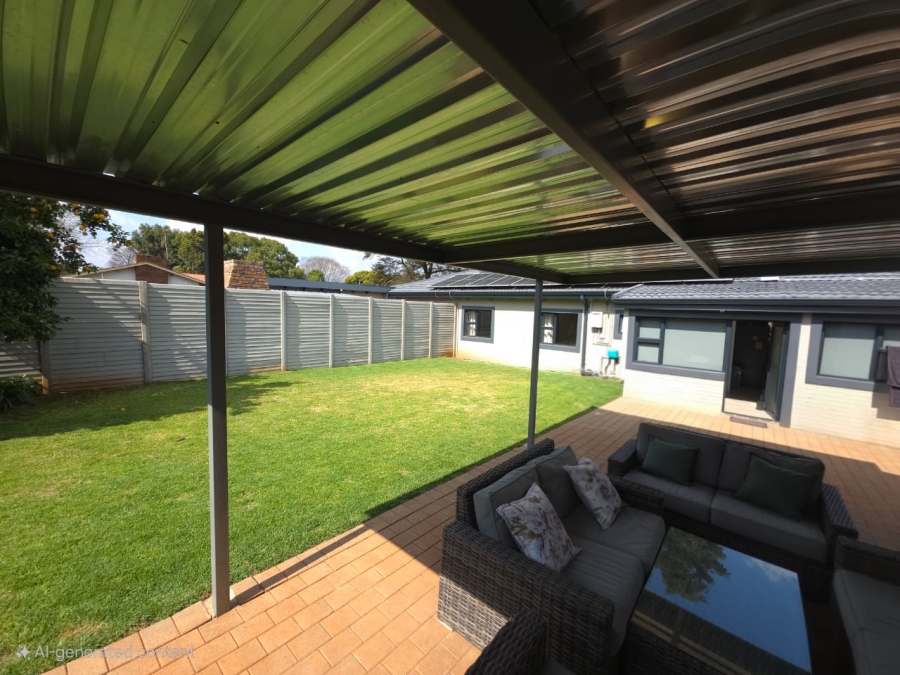 3 Bedroom Property for Sale in Waverley Gauteng