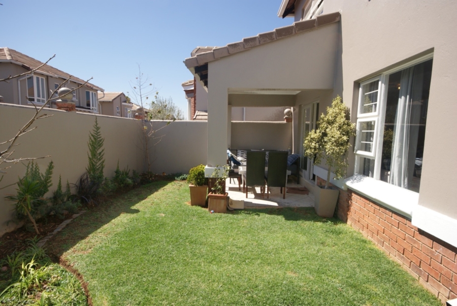 To Let 3 Bedroom Property for Rent in Bryanston Gauteng