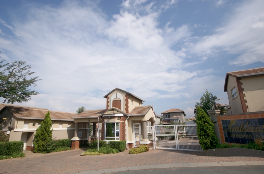 To Let 3 Bedroom Property for Rent in Bryanston Gauteng