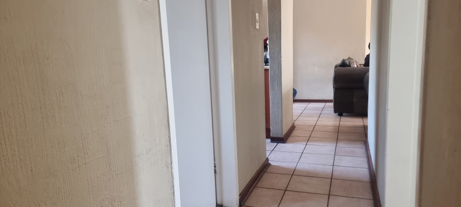 2 Bedroom Property for Sale in North Riding Gauteng