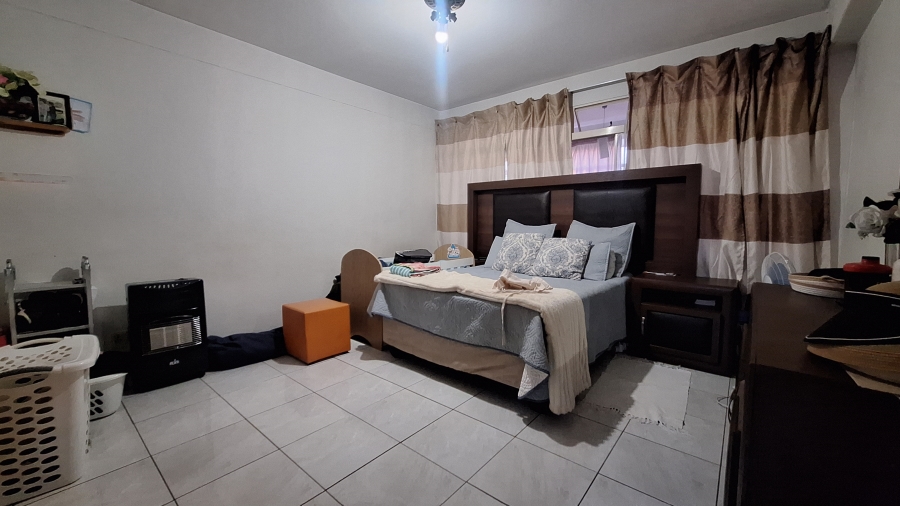 2 Bedroom Property for Sale in Sunnyside Gauteng