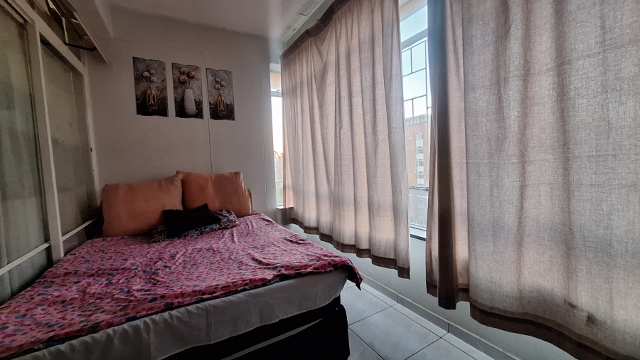 2 Bedroom Property for Sale in Sunnyside Gauteng