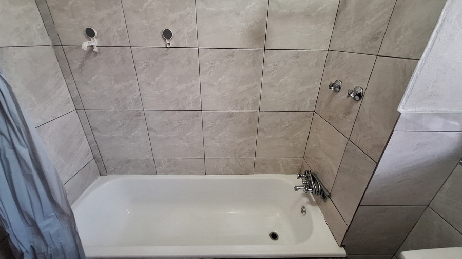 2 Bedroom Property for Sale in Sunnyside Gauteng