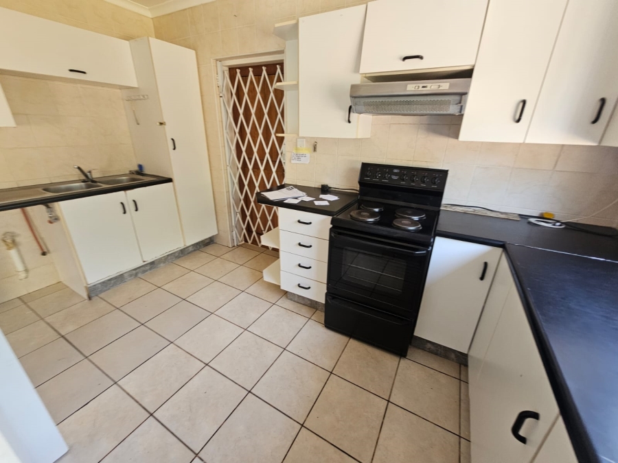 2 Bedroom Property for Sale in Brackendowns Gauteng