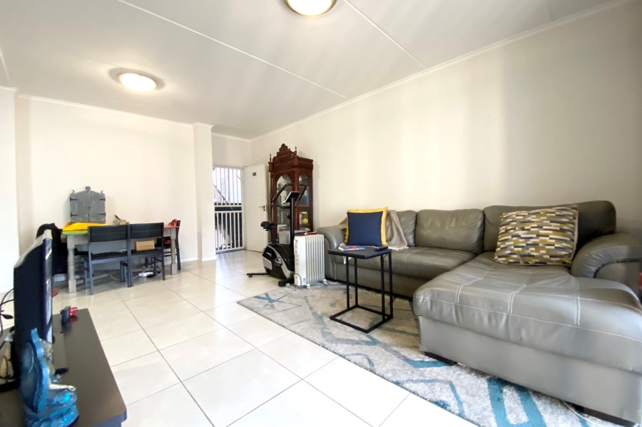 To Let 3 Bedroom Property for Rent in Greenstone Hill Gauteng