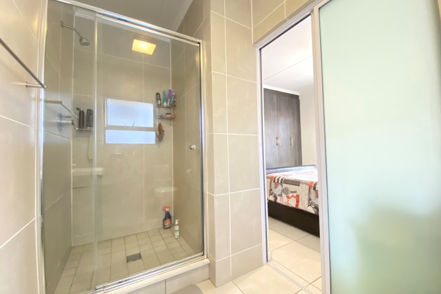 To Let 3 Bedroom Property for Rent in Greenstone Hill Gauteng