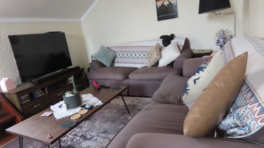 2 Bedroom Property for Sale in Sunninghill Gauteng