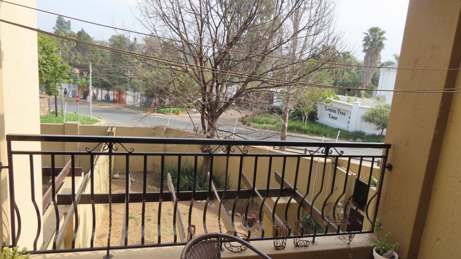 2 Bedroom Property for Sale in Sunninghill Gauteng
