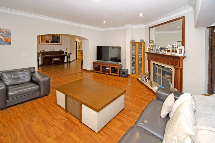5 Bedroom Property for Sale in Bryanston Gauteng
