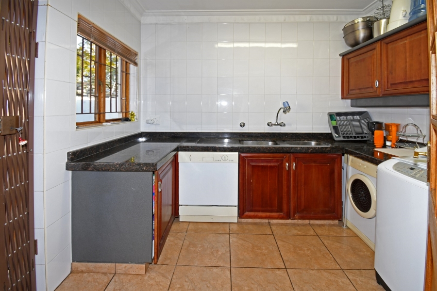 5 Bedroom Property for Sale in Bryanston Gauteng