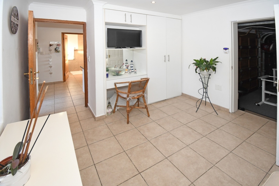 5 Bedroom Property for Sale in Bryanston Gauteng