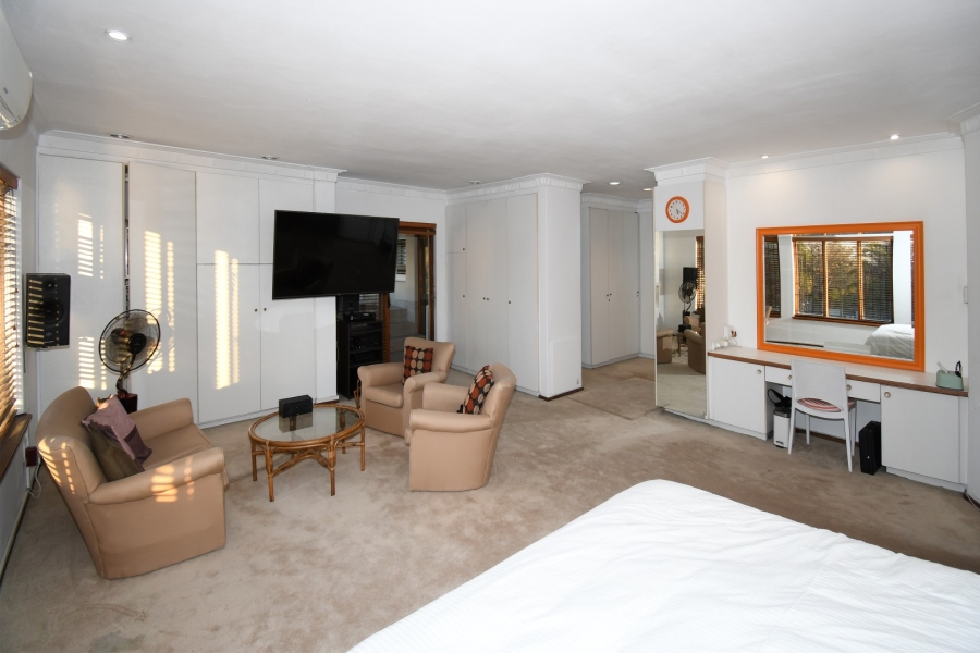5 Bedroom Property for Sale in Bryanston Gauteng