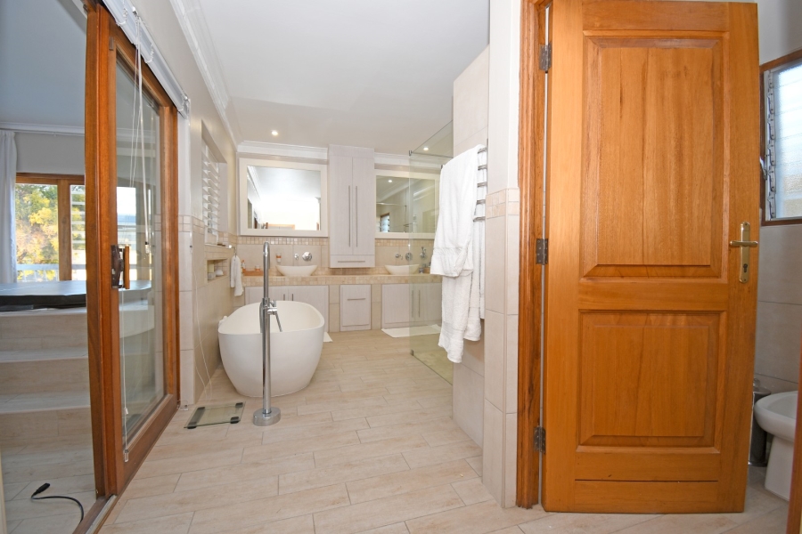 5 Bedroom Property for Sale in Bryanston Gauteng