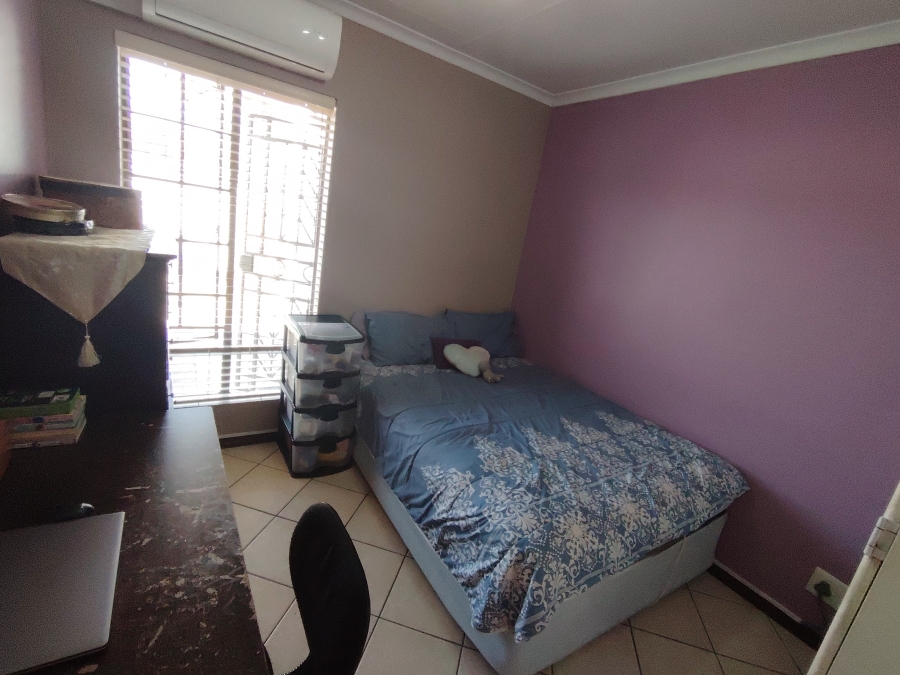3 Bedroom Property for Sale in Monavoni Gauteng
