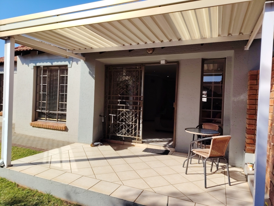 3 Bedroom Property for Sale in Monavoni Gauteng