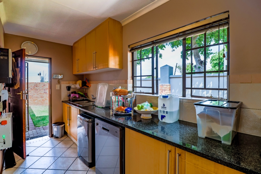 3 Bedroom Property for Sale in Monavoni Gauteng