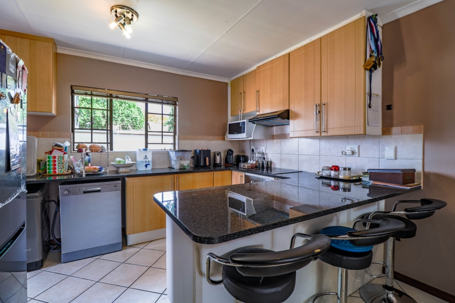 3 Bedroom Property for Sale in Monavoni Gauteng