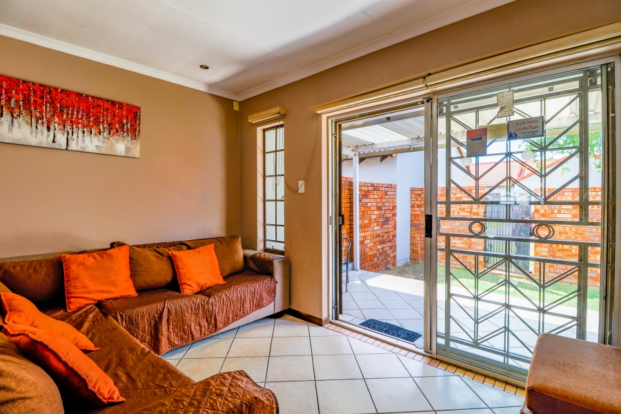 3 Bedroom Property for Sale in Monavoni Gauteng