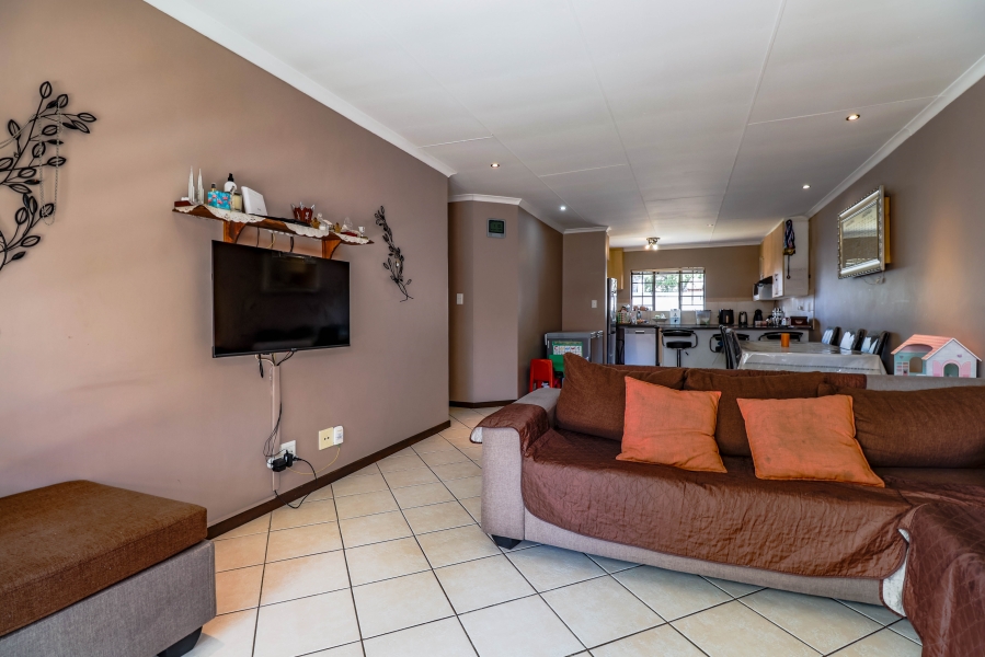 3 Bedroom Property for Sale in Monavoni Gauteng